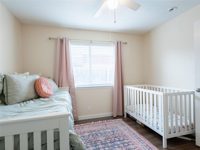 604 S Pauley DR, Hutto, TX 78634