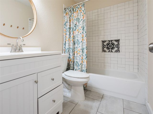 604 S Pauley DR, Hutto, TX 78634