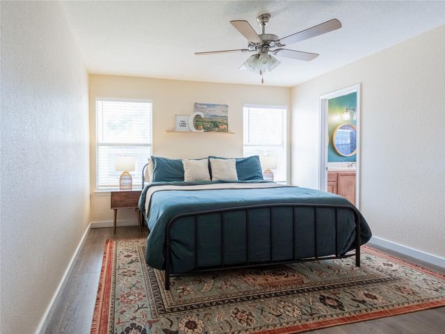 604 S Pauley DR, Hutto, TX 78634