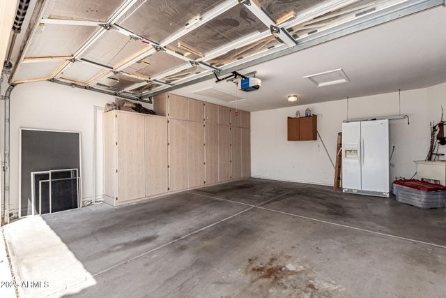 8338 W MORROW Drive, Peoria, AZ 85382