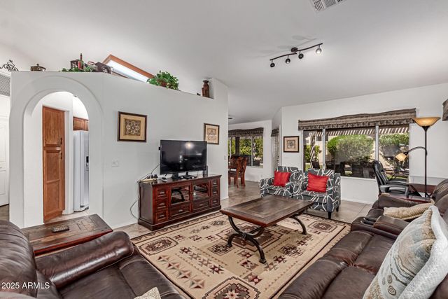 8338 W MORROW Drive, Peoria, AZ 85382