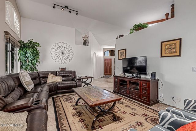 8338 W MORROW Drive, Peoria, AZ 85382