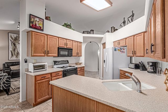 8338 W MORROW Drive, Peoria, AZ 85382