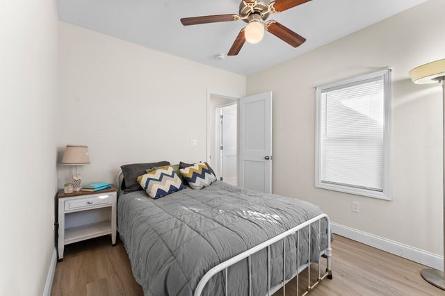 1011 Webster St, Needham, MA 02492