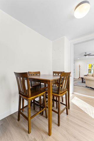 1011 Webster St, Needham, MA 02492