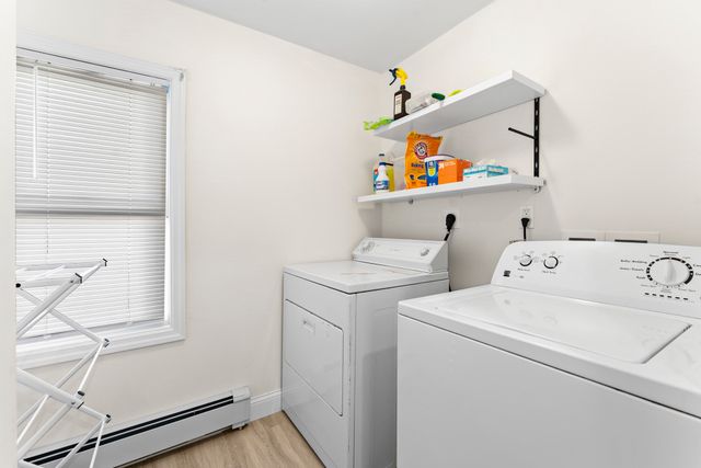 1011 Webster St, Needham, MA 02492