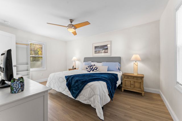 1011 Webster St, Needham, MA 02492