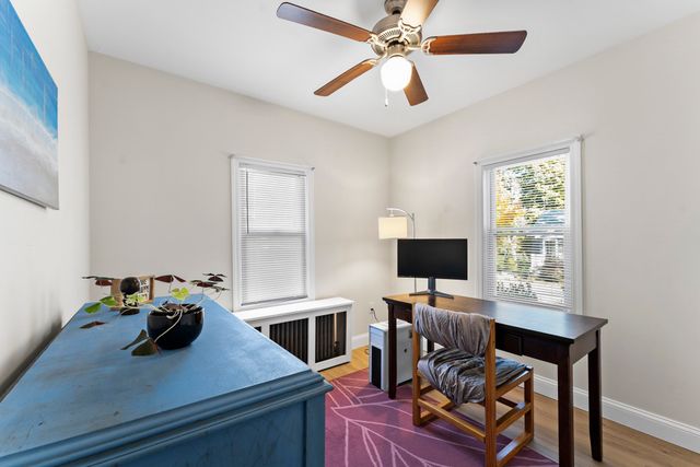 1011 Webster St, Needham, MA 02492