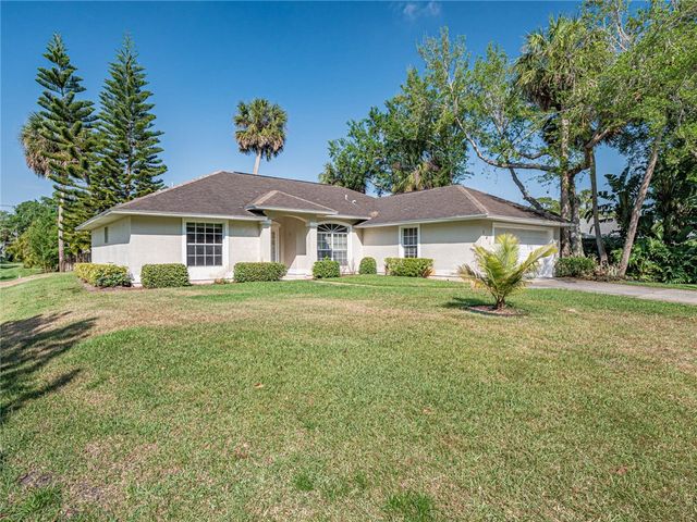141 39th Drive, Vero Beach, FL 32968