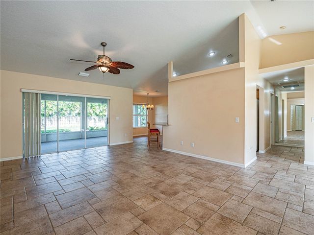 141 39th Drive, Vero Beach, FL 32968