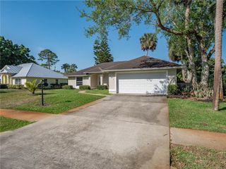 141 39th Drive, Vero Beach, FL 32968