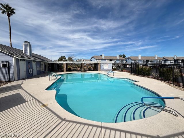 5880 Medallion Drive 203, Las Vegas, NV 89122