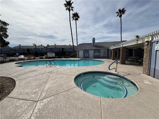 5880 Medallion Drive 203, Las Vegas, NV 89122