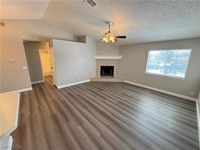 5880 Medallion Drive 203, Las Vegas, NV 89122