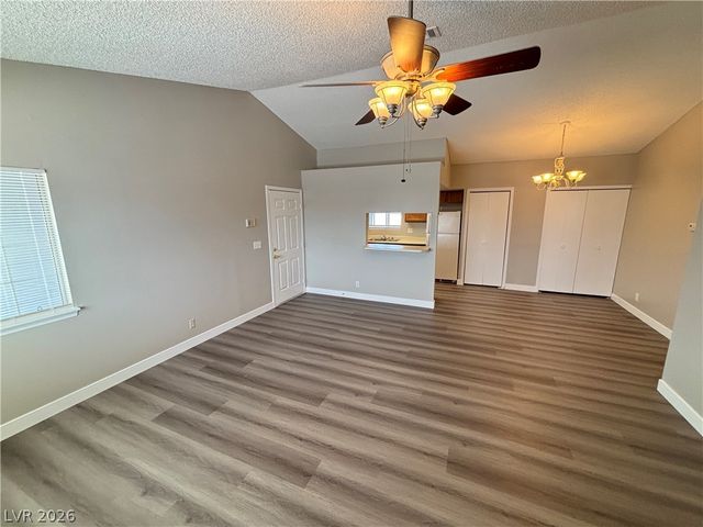 5880 Medallion Drive 203, Las Vegas, NV 89122