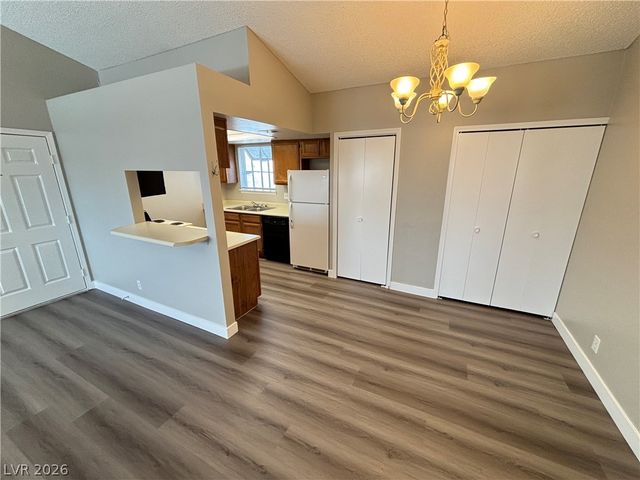 5880 Medallion Drive 203, Las Vegas, NV 89122