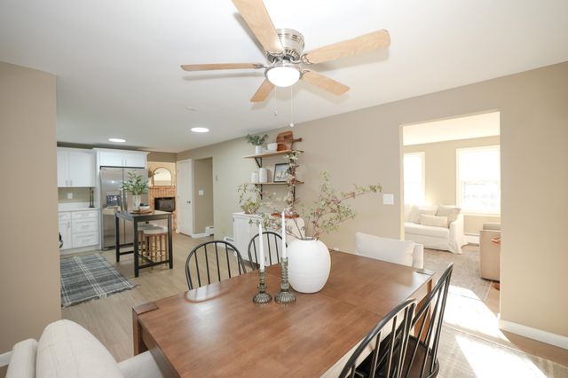 10 Chaucer Road, Nashua, NH 03062