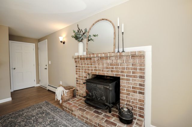 10 Chaucer Road, Nashua, NH 03062