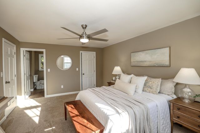 10 Chaucer Road, Nashua, NH 03062