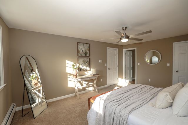 10 Chaucer Road, Nashua, NH 03062
