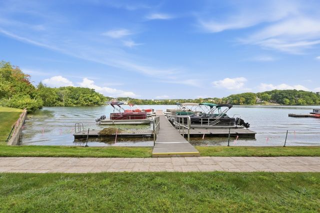 65 Lake Ave 824, Worcester, MA 01604