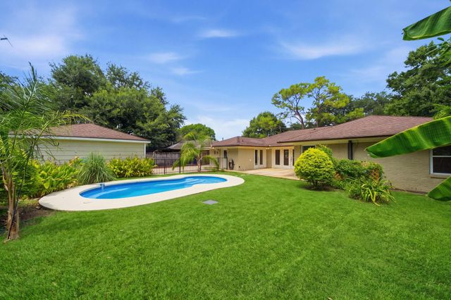 4505 Stillbrooke Drive, Houston, TX 77035