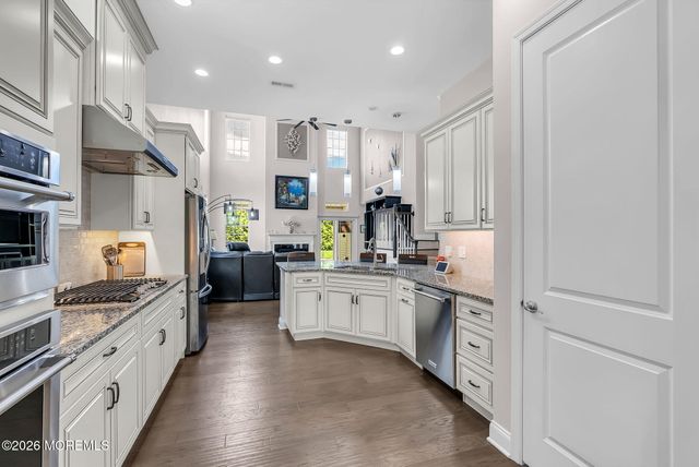 10 Lovelock Lane, Forked River, NJ 08731