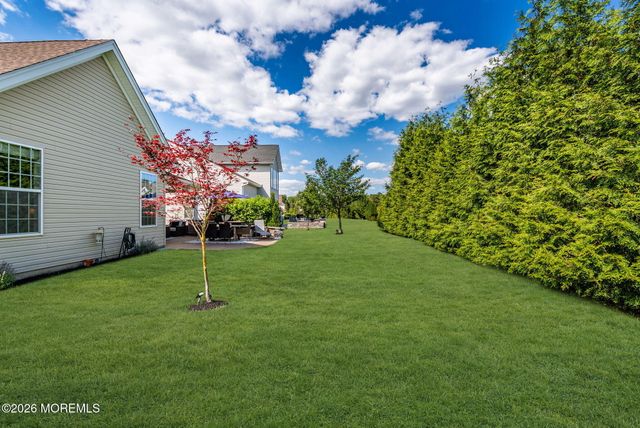 10 Lovelock Lane, Forked River, NJ 08731