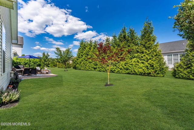 10 Lovelock Lane, Forked River, NJ 08731