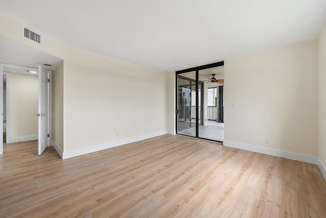 19800 Sandpointe Bay Drive 406, Tequesta, FL 33469