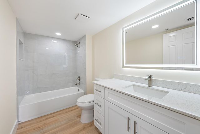 19800 Sandpointe Bay Drive 406, Tequesta, FL 33469