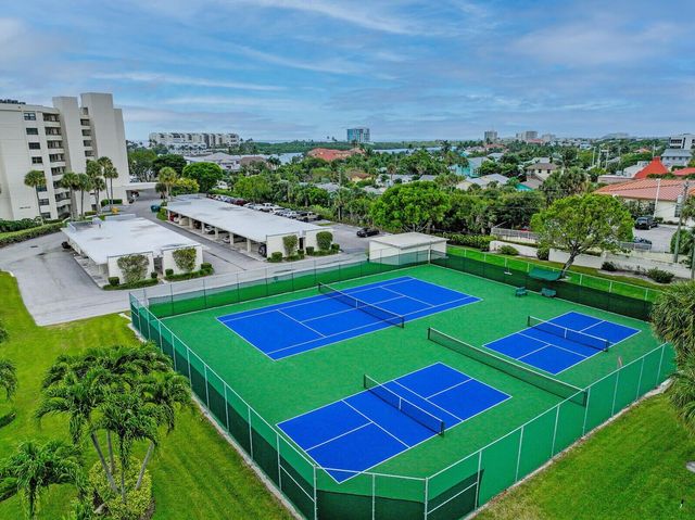 19800 Sandpointe Bay Drive 406, Tequesta, FL 33469