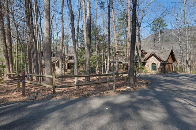120 Mallard Cove Circle, Big Canoe, GA 30143