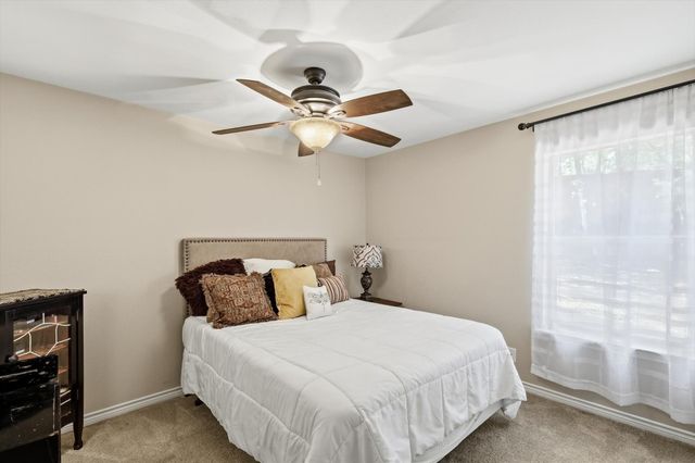 2930 Peninsula Drive, Grapevine, TX 76051