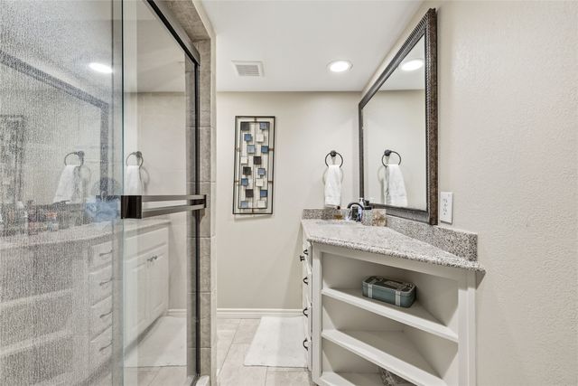 2930 Peninsula Drive, Grapevine, TX 76051