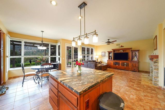 17157 Woodson View Lane, Ramona, CA 92065