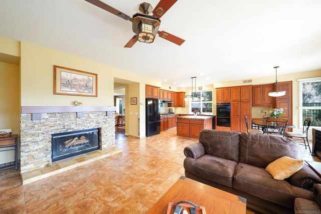 17157 Woodson View Lane, Ramona, CA 92065