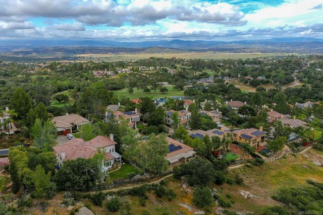 17157 Woodson View Lane, Ramona, CA 92065