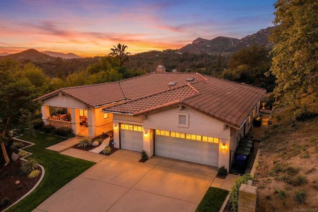 17157 Woodson View Lane, Ramona, CA 92065