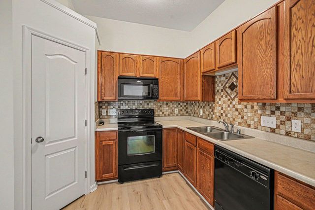 8022 Putters Point, Burlington, KY 41005