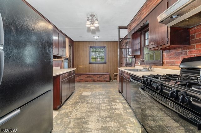 29 Allens Corner Rd, Raritan Twp., NJ 08822