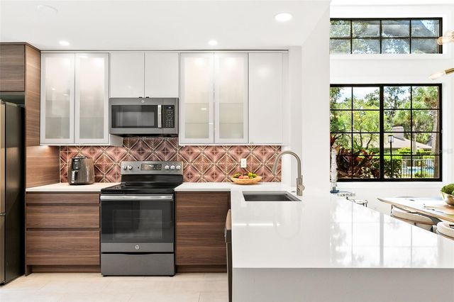 5656 PIPERS WAITE 34, Sarasota, FL 34235