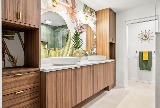 5656 PIPERS WAITE 34, Sarasota, FL 34235