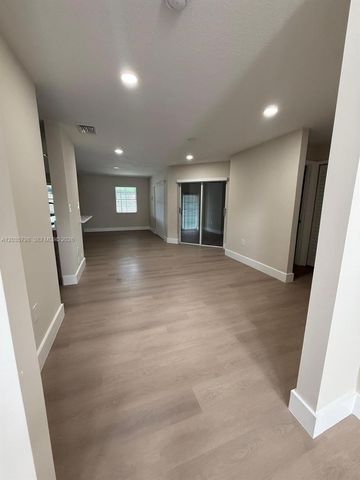 16432 SW 47th Terrace, Miami, FL 33185