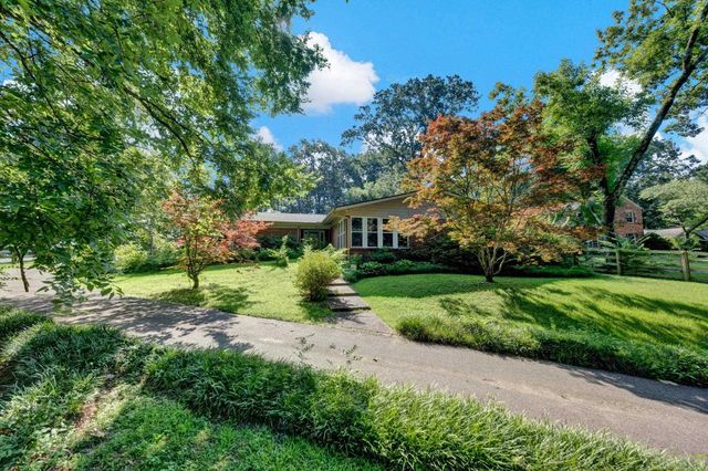 1238 E CRESTWOOD DR E, Memphis, TN 38119