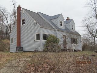 5924 Kings School Rd, Bethel Park, PA 15102