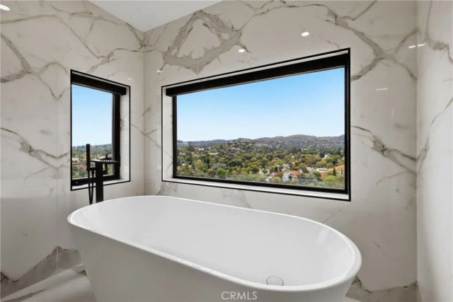 5252 Darro Road, Woodland Hills, CA 91364