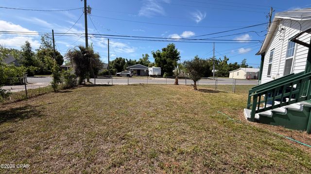 300 N James Avenue, Panama City, FL 32401