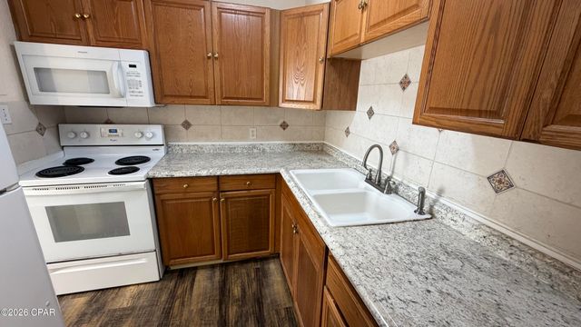 300 N James Avenue, Panama City, FL 32401