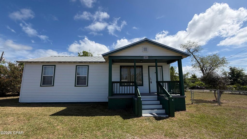 300 N James Avenue, Panama City, FL 32401